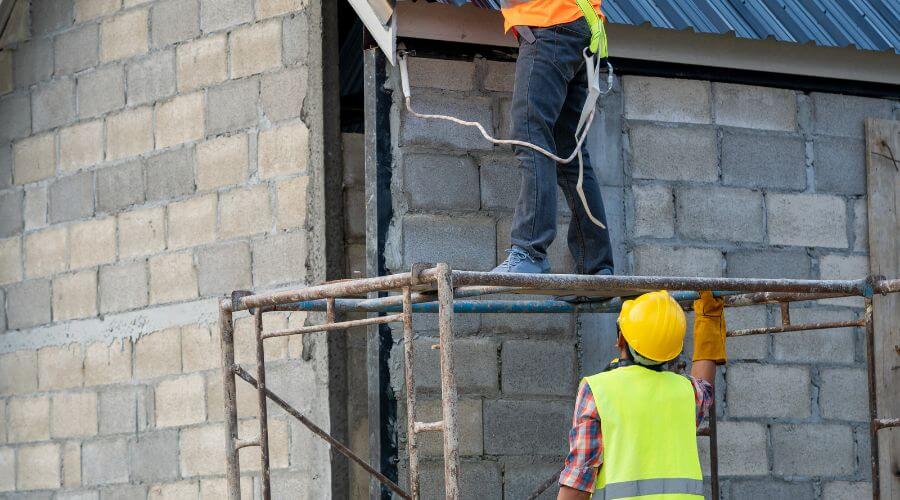 Professional residential roofers in Wentworth, MO